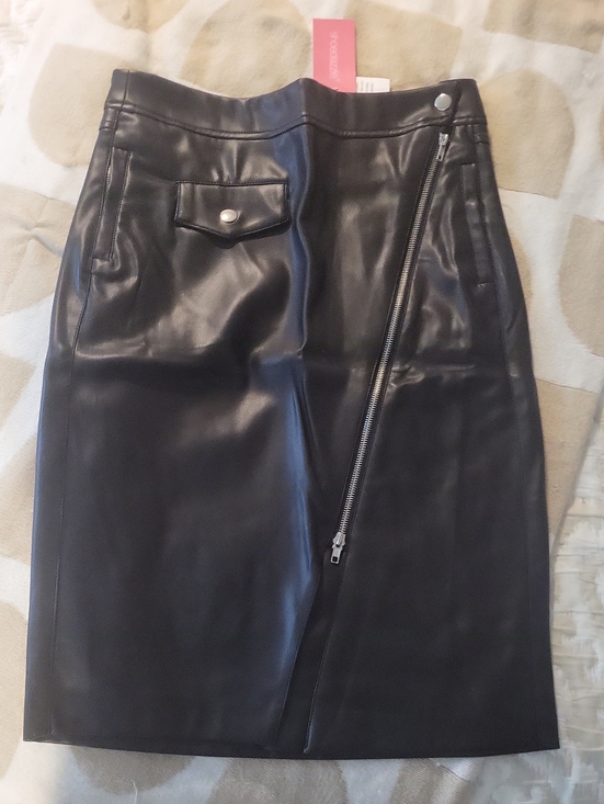 Shoe Dazzle Dresses & Skirts - NWT🖤 Sexy Black Faux Leather Zip Pencil Skirt